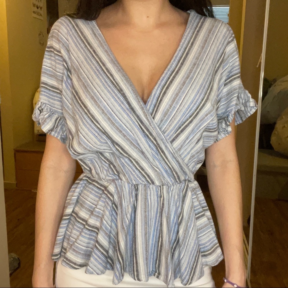 Francesca’s/ Mi Ami Blue Blouse